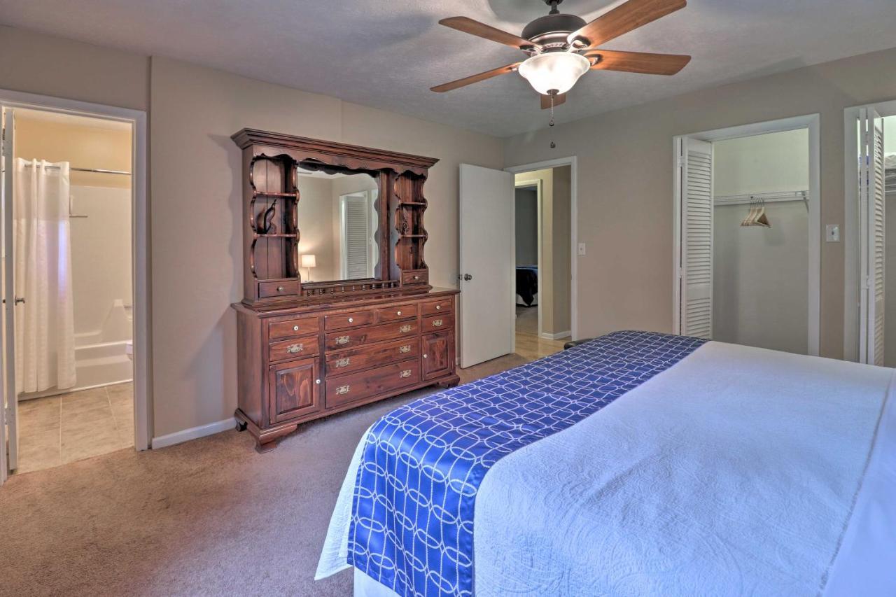 Hendersonville Home With Fire Pit 5 Mi To Downtown! المظهر الخارجي الصورة
