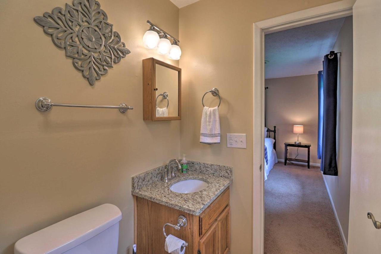 Hendersonville Home With Fire Pit 5 Mi To Downtown! المظهر الخارجي الصورة